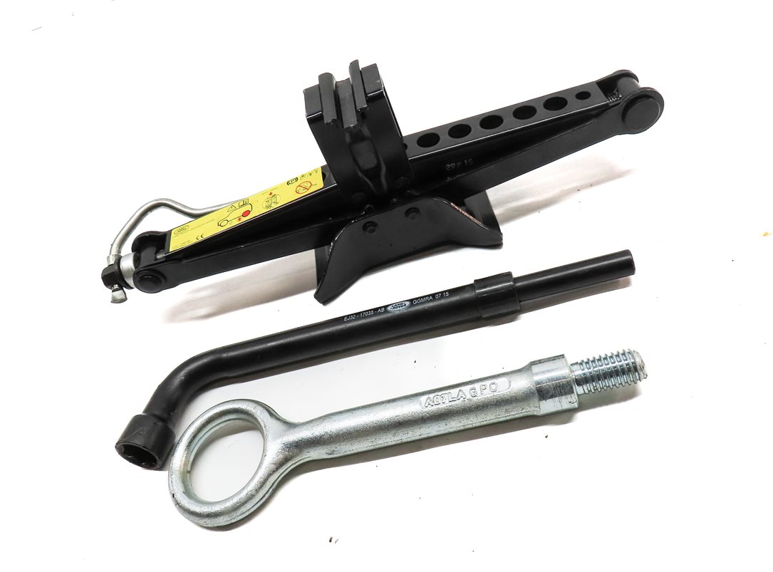 Thumbnail 3: 15-23 LAND ROVER DISCOVERY SPORT L550 TIRE SCISSOR JACK w/ TOW EYE & LUG WRENCH