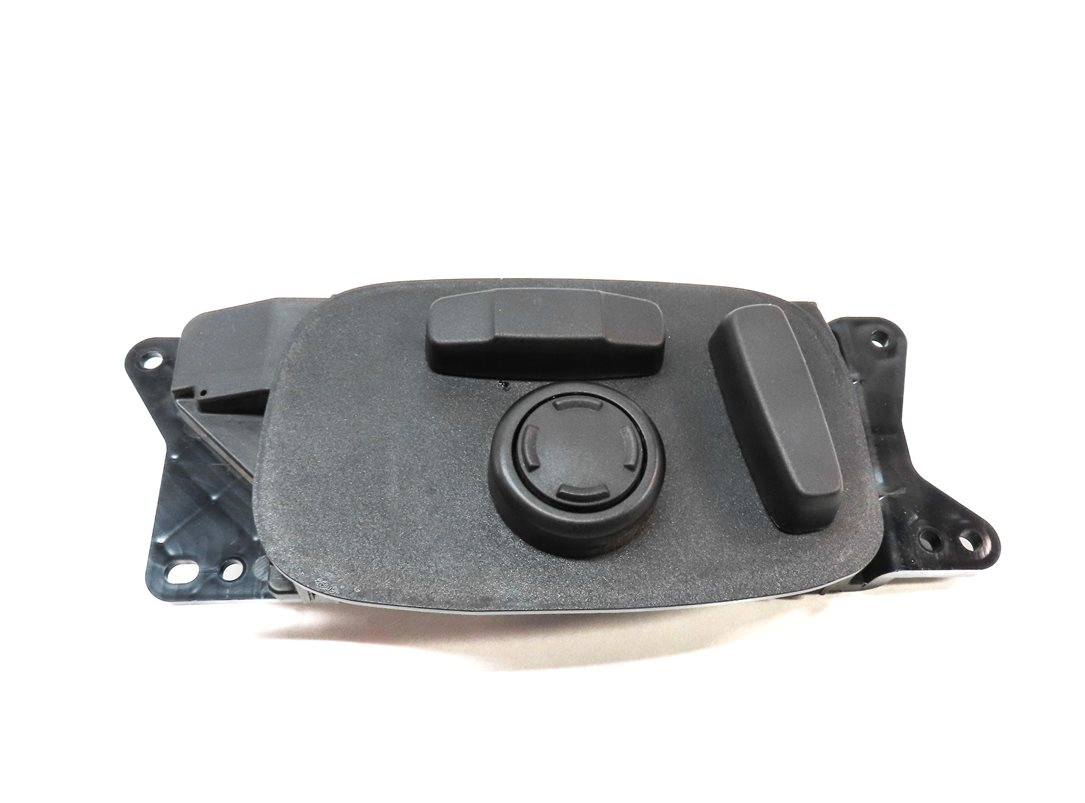Thumbnail 4: 2016 LAND DISCOVERY SPORT L550 FRONT RIGHT PASSENGER SEAT ADJUST MOTOR w/ LUMBAR