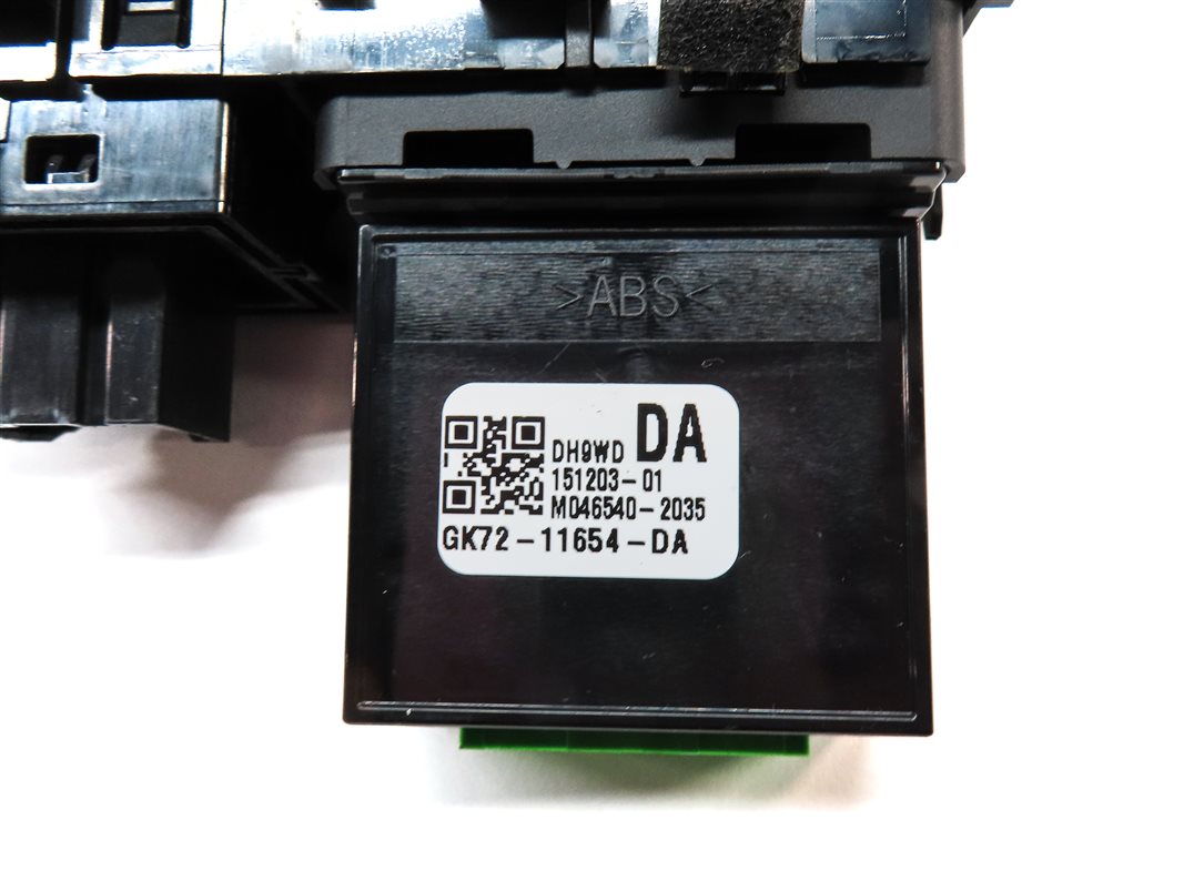 Thumbnail 6: 2016 LAND DISCOVERY SPORT (L550) TRUNK OPEN LANE ASSIST DIMMER SWITCH w/ TRIM