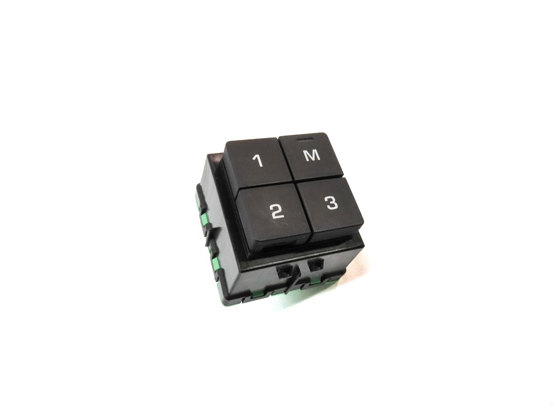 Thumbnail 3: 2016 LAND DISCOVERY SPORT (L550) FRONT RIGHT PASSENGER SEAT MEMORY SWITCH BUTTON