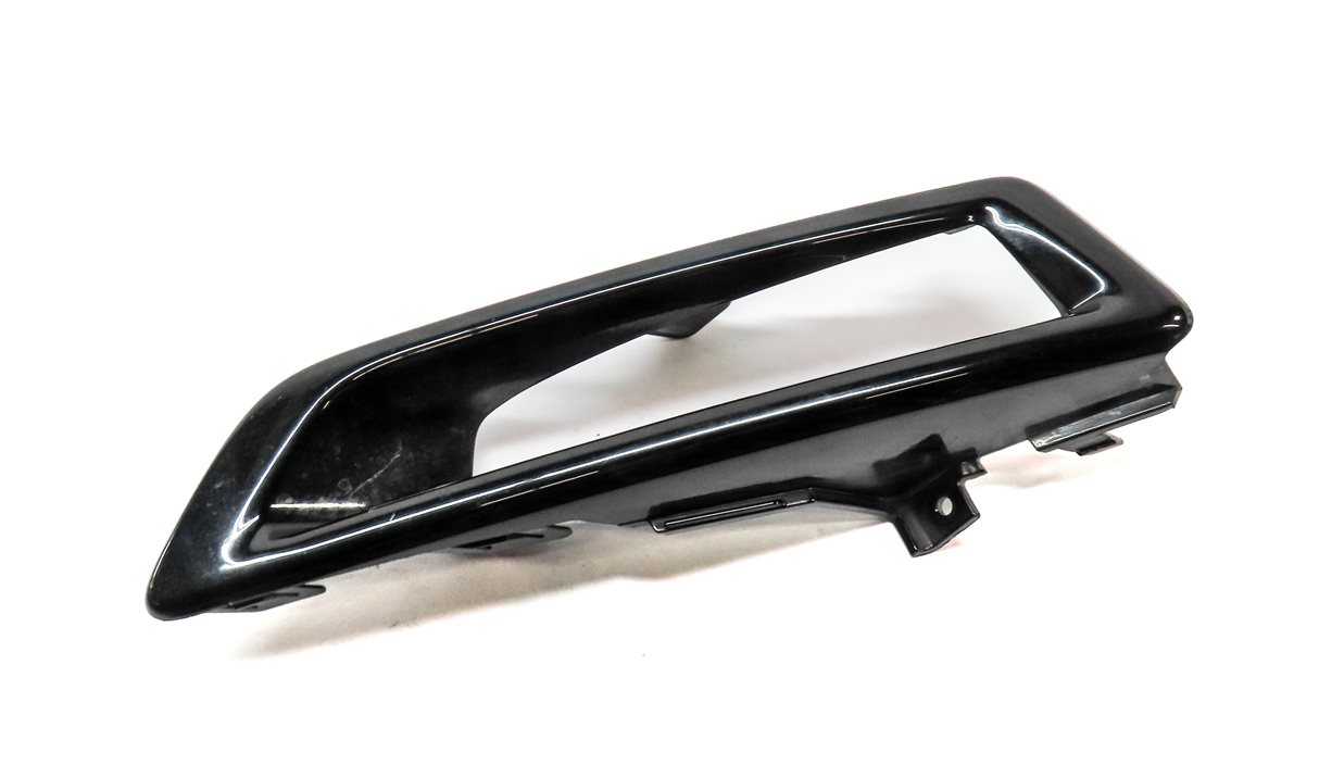 Thumbnail 1: 2016 LAND DISCOVERY SPORT (L550) FRONT RIGHT PASSENGER FOG LIGHT FOGLIGHT TRIM