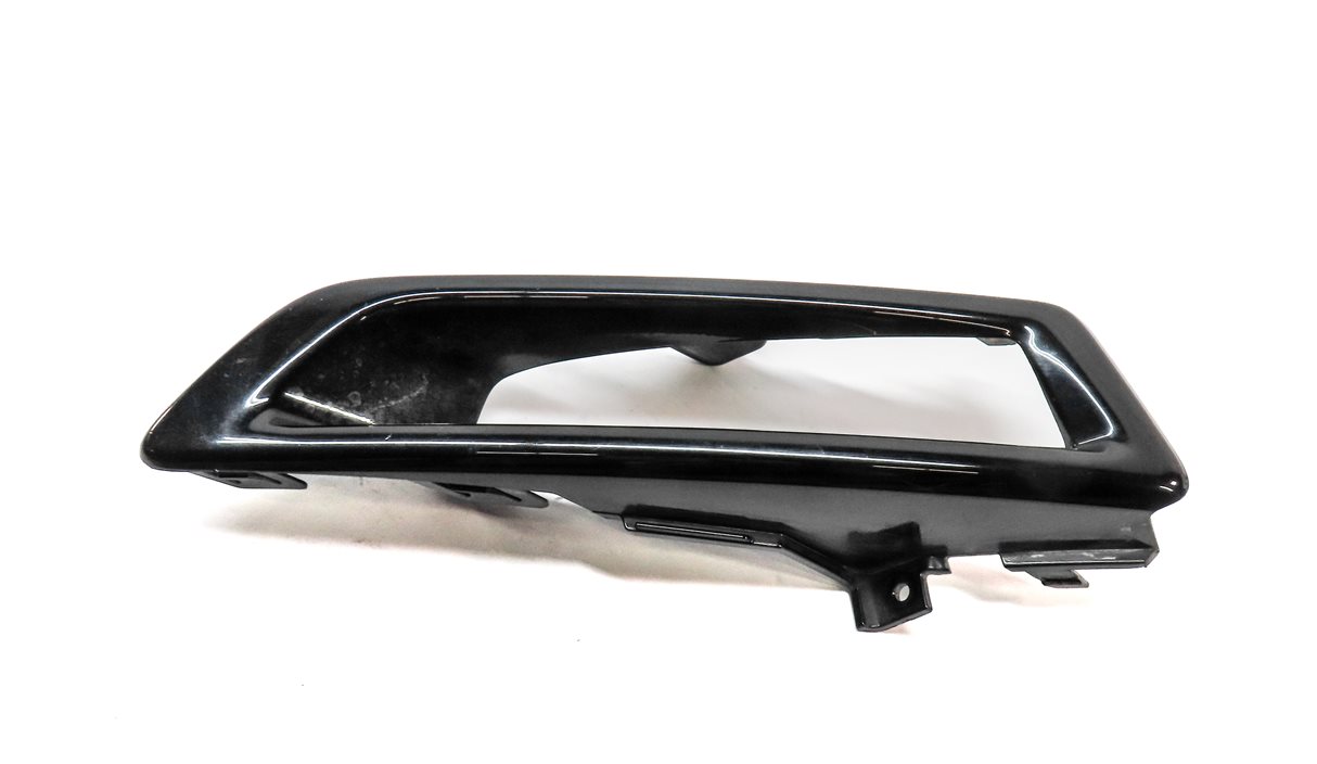 Thumbnail 2: 2016 LAND DISCOVERY SPORT (L550) FRONT RIGHT PASSENGER FOG LIGHT FOGLIGHT TRIM