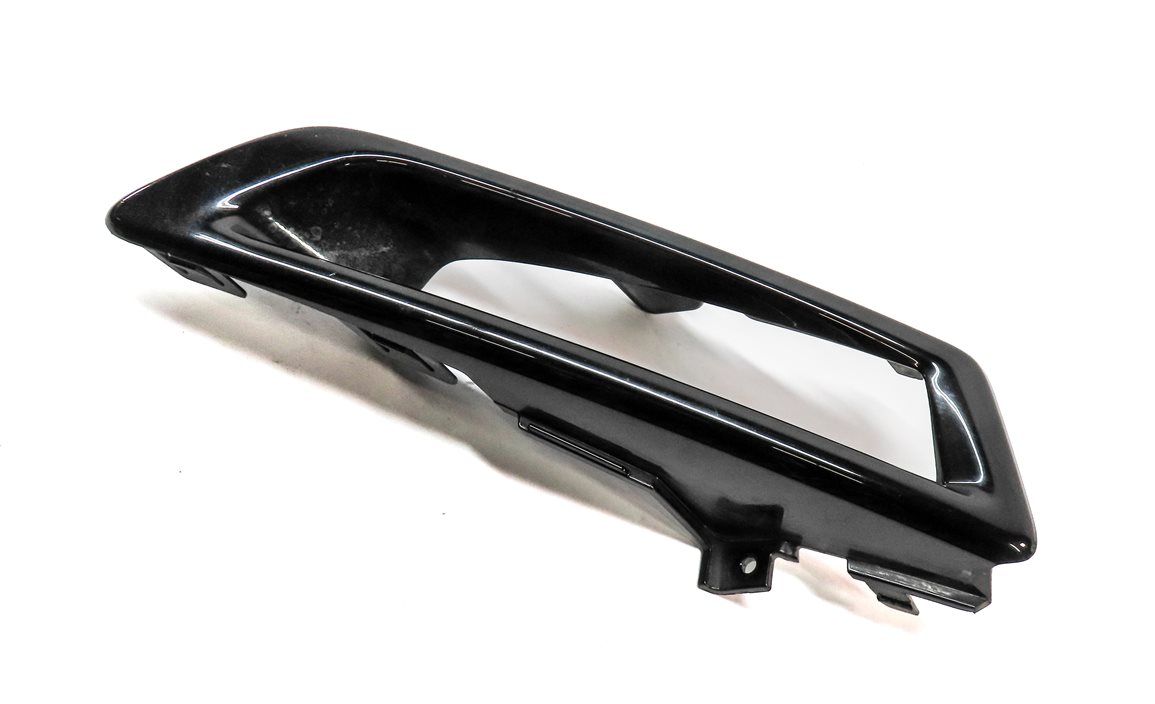 Thumbnail 3: 2016 LAND DISCOVERY SPORT (L550) FRONT RIGHT PASSENGER FOG LIGHT FOGLIGHT TRIM
