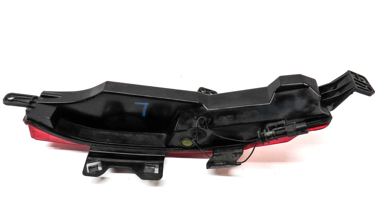 Thumbnail 4: 15-19 LAND ROVER DISCOVERY SPORT (L550) LEFT REAR BUMPER TAILLIGHT LIGHT LAMP
