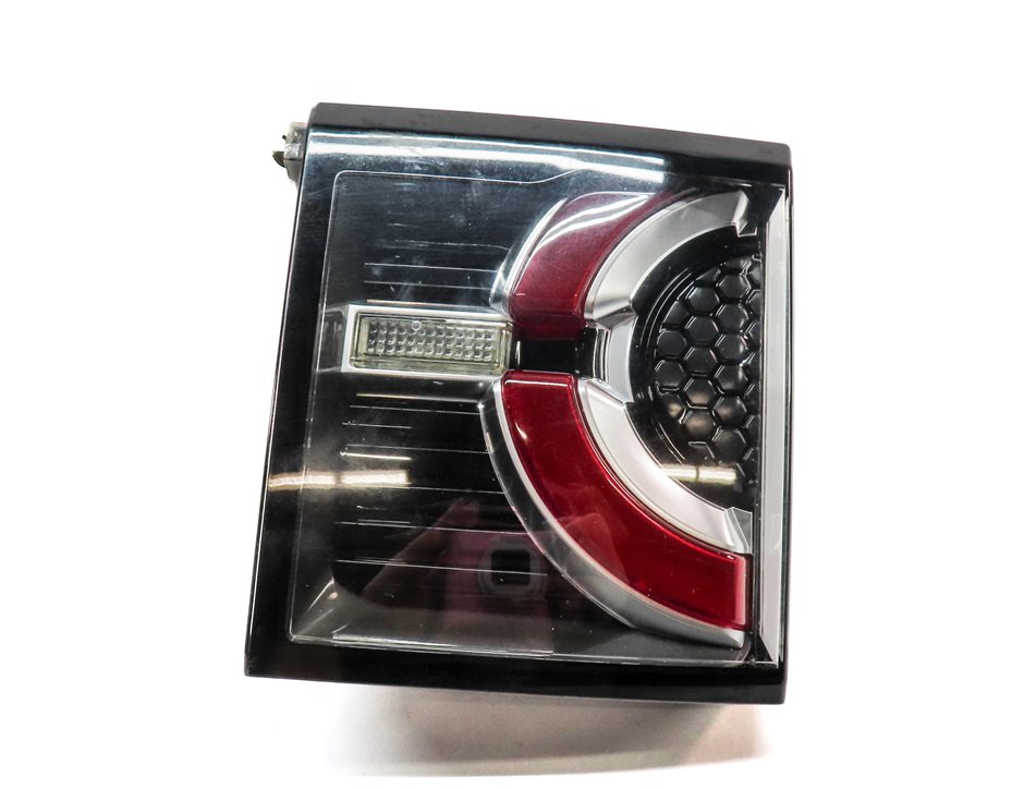 Thumbnail 2: 15-19 LAND ROVER DISCOVERY SPORT (L550) RIGHT REAR INNER TAILLIGHT LIGHT LAMP