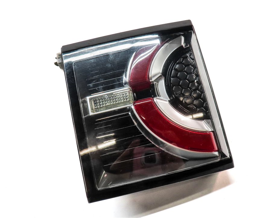 Thumbnail 3: 15-19 LAND ROVER DISCOVERY SPORT (L550) RIGHT REAR INNER TAILLIGHT LIGHT LAMP