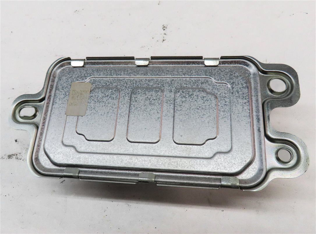 Thumbnail 5: 2016 LAND DISCOVERY SPORT (L550) VOLTAGE POWER INVERTER CONTROL MODULE