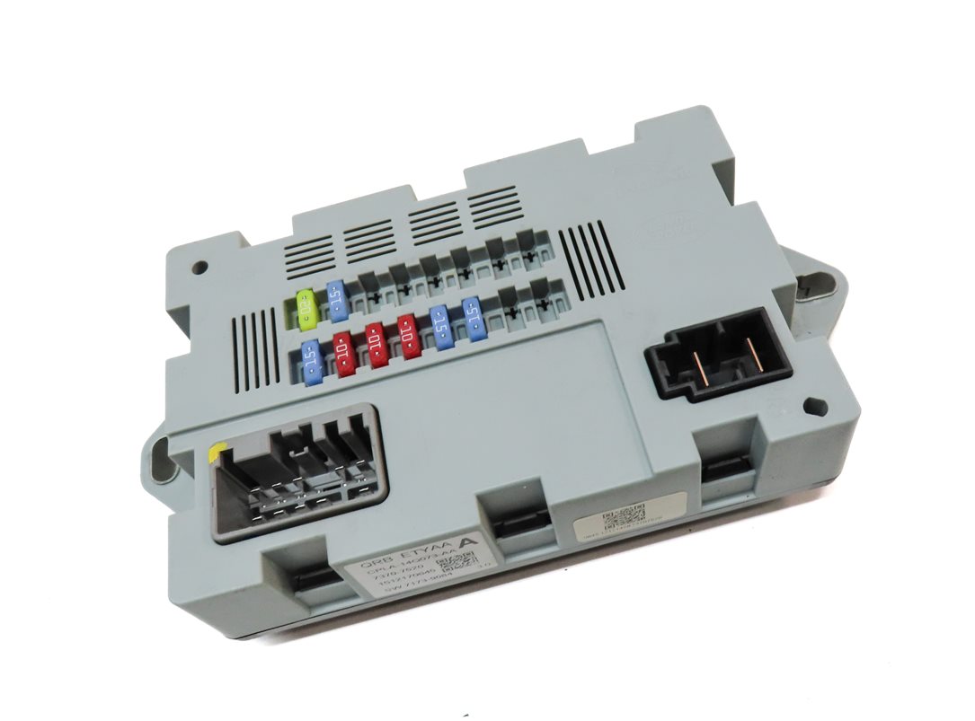 Thumbnail 3: 2016 LAND DISCOVERY SPORT (L550) CABIN FUSE BOX