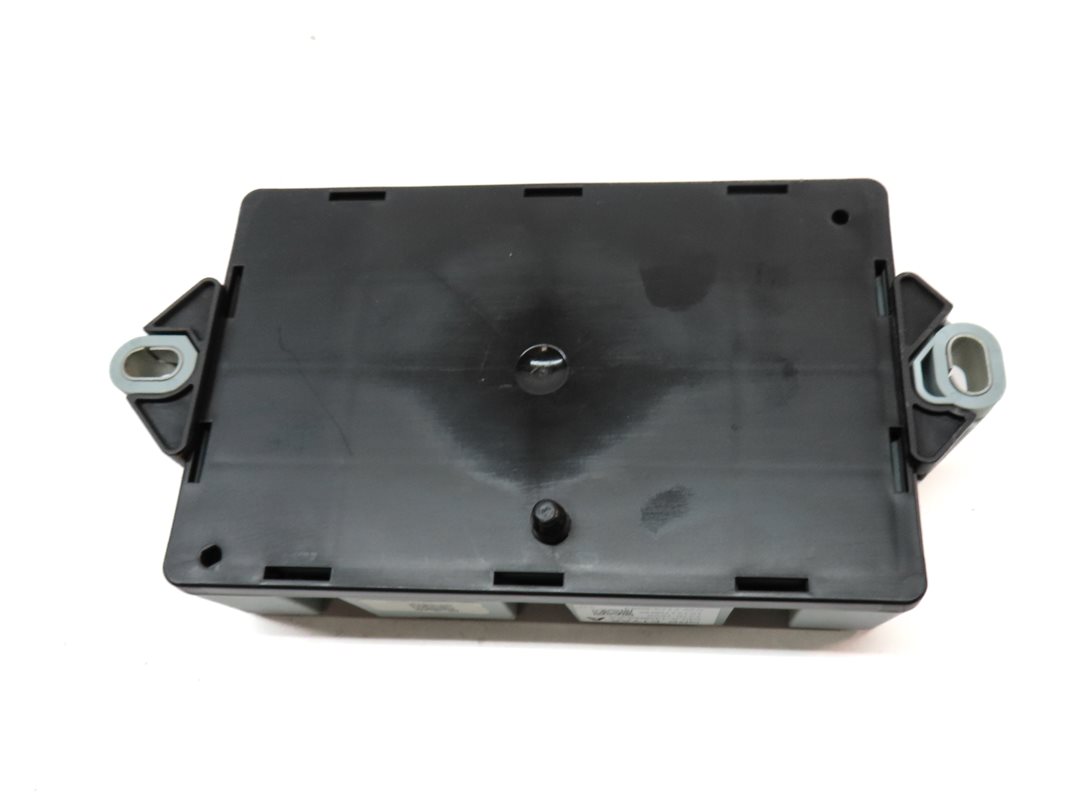 Thumbnail 5: 2016 LAND DISCOVERY SPORT (L550) CABIN FUSE BOX