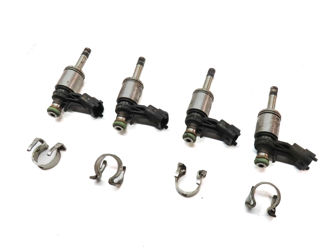 Thumbnail 1: 12-17 LR2 DISCOVERY SPORT RANGE ROVER EVOQUE (L538 L550) 2.0L FUEL INJECTOR SET4