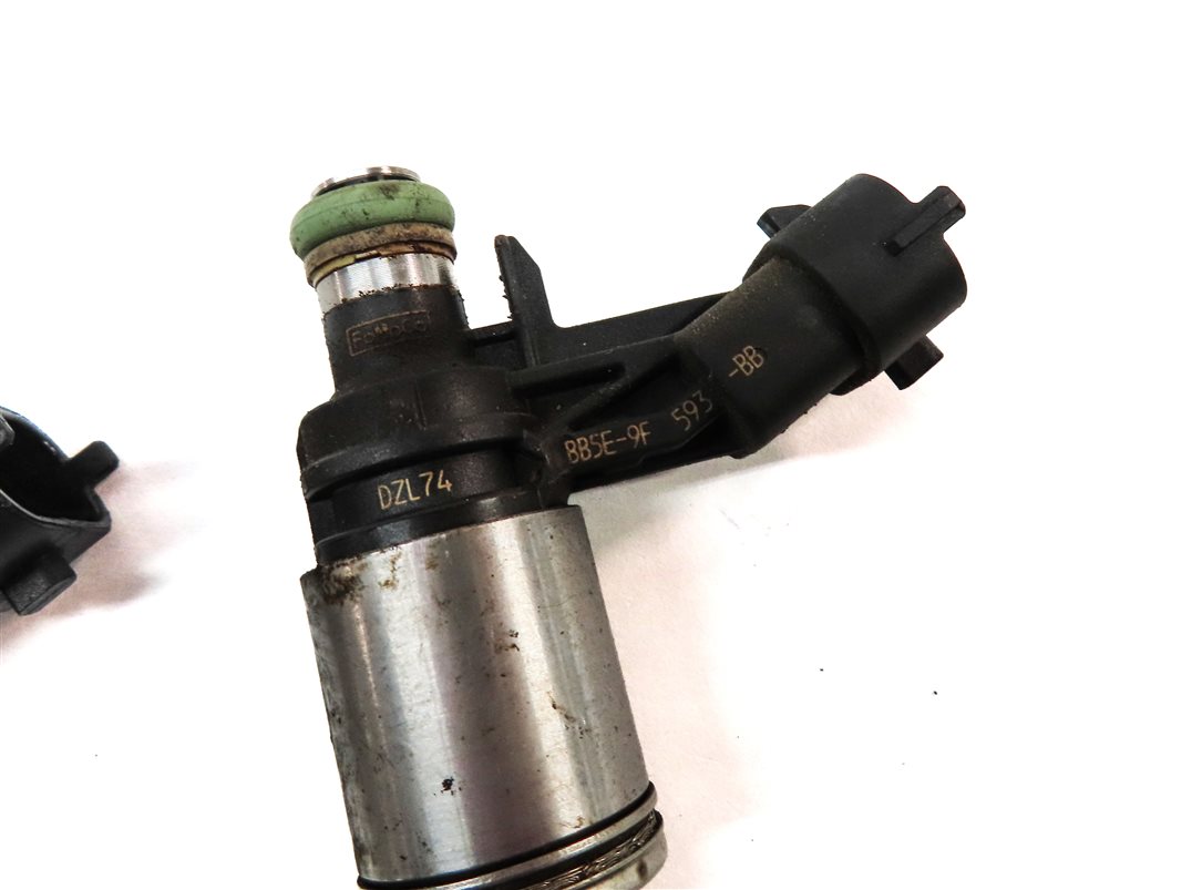 Thumbnail 6: 12-17 LR2 DISCOVERY SPORT RANGE ROVER EVOQUE (L538 L550) 2.0L FUEL INJECTOR SET4