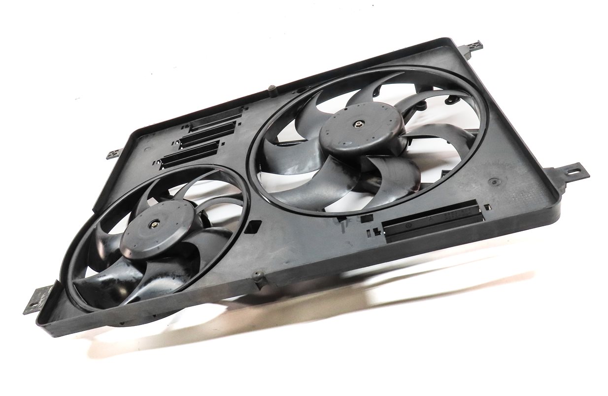 Thumbnail 3: 12-17 LR2 DISCOVERY SPORT RANGE ROVER EVOQUE (L538 L550) RADIATOR COOLING FAN