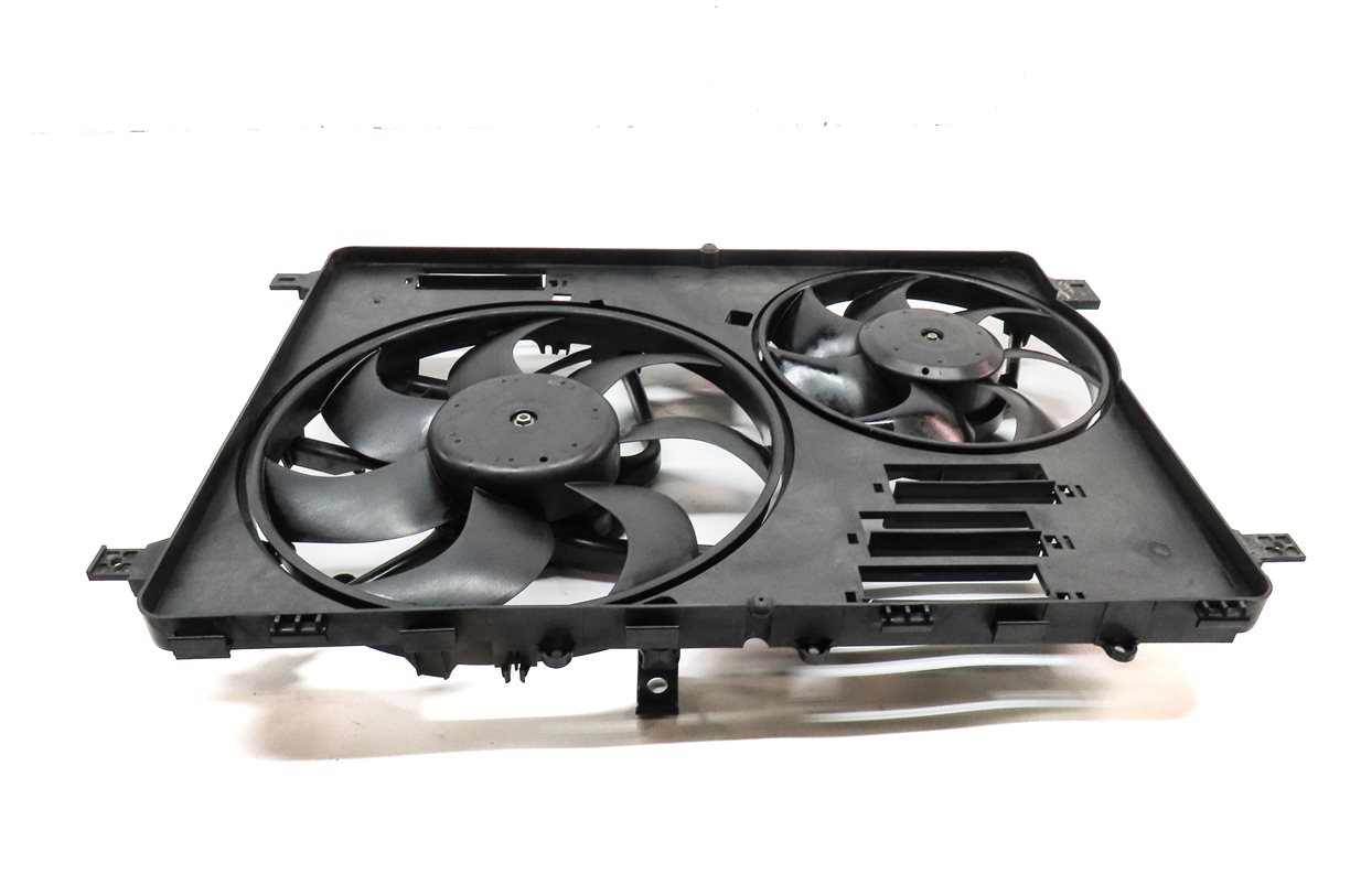 Thumbnail 4: 12-17 LR2 DISCOVERY SPORT RANGE ROVER EVOQUE (L538 L550) RADIATOR COOLING FAN