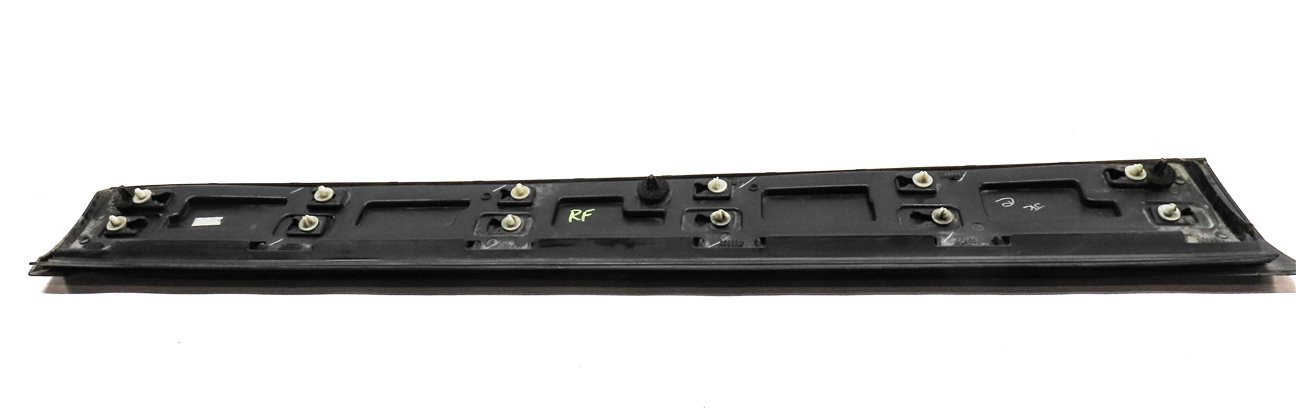Thumbnail 5: 15-19 LAND ROVER DISCOVER SPORT (L550) FRONT RIGHT PASSENGER DOOR MOULDING TRIM