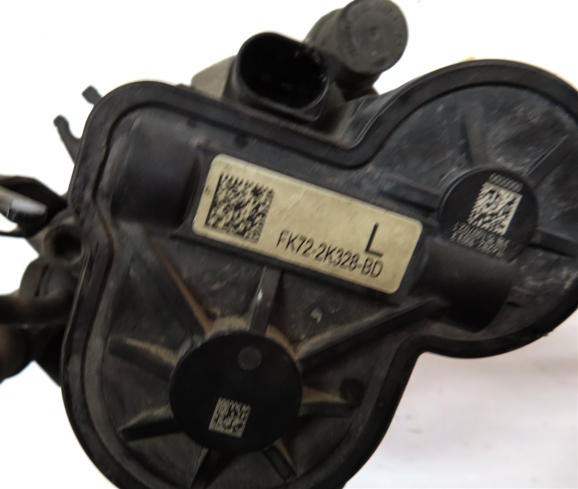 Thumbnail 8: 15-19 JAGUAR E-PACE DISCOVERY SPORT EVOQUE (L538 L550) LEFT REAR BRAKE CALIPER