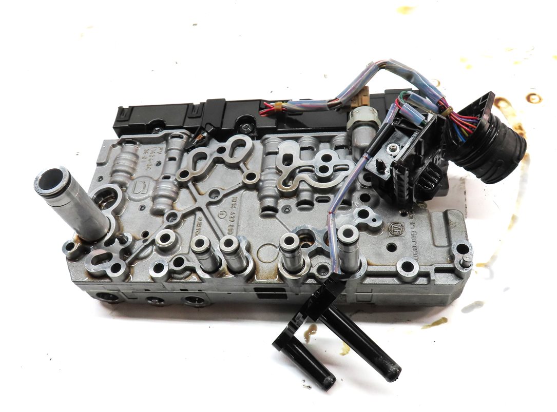 Thumbnail 2: 2014-2017 RANGE ROVER EVOQUE DISCOVERY SPORT (L538 L550) TRANSMISSION VALVE BODY