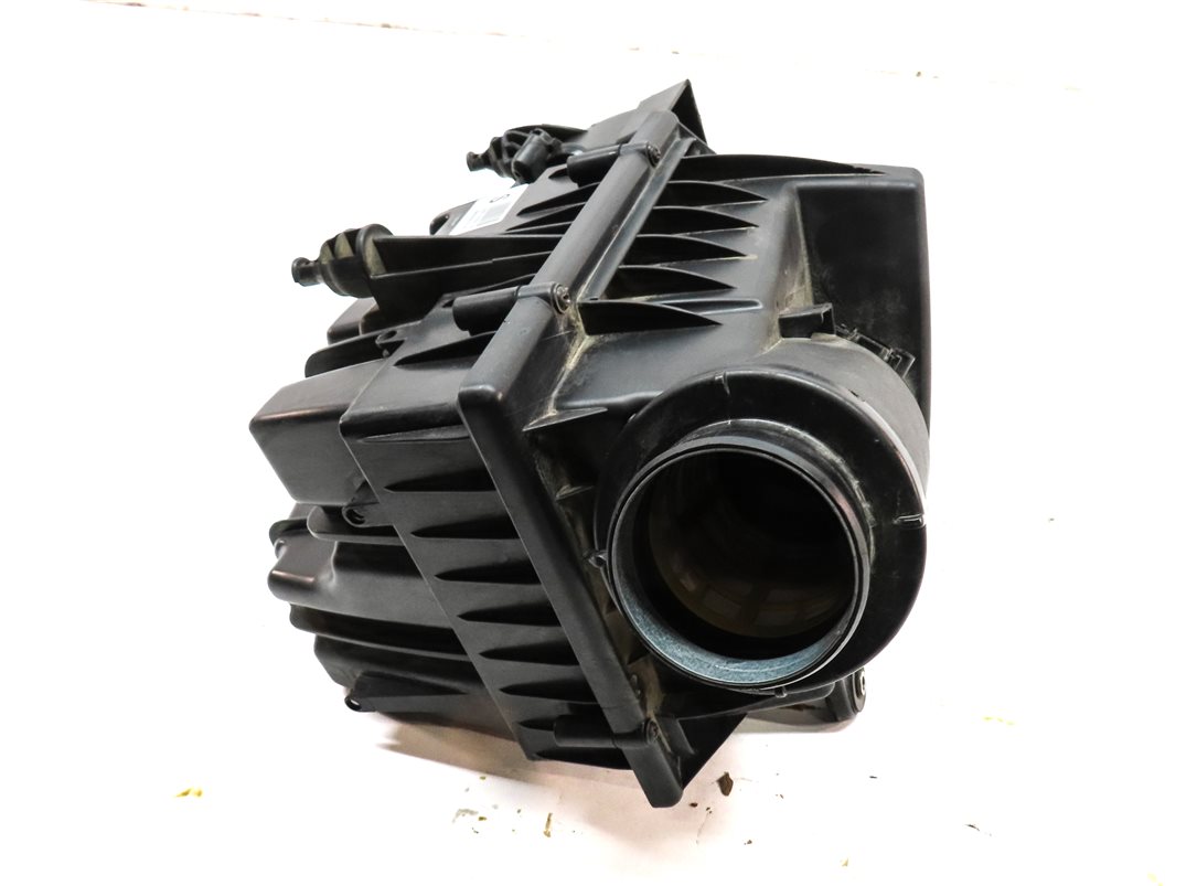 Thumbnail 1: 2015-2017 RANGE ROVER EVOQUE DISCOVERY SPORT (L538 L550) AIR FILTER BOX HOUSING