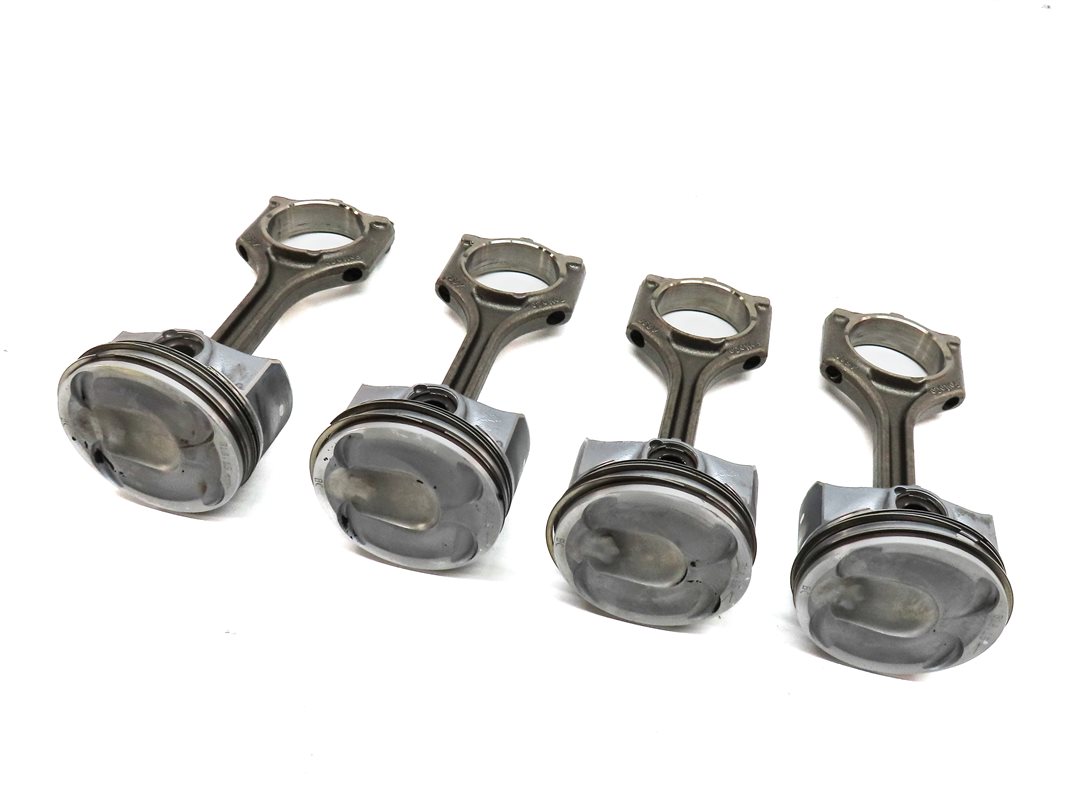 Thumbnail 1: 2016 LAND DISCOVERY SPORT (L550) 2.0L TURBO ENGINE PISTON & CONNECTING ROD SET 4