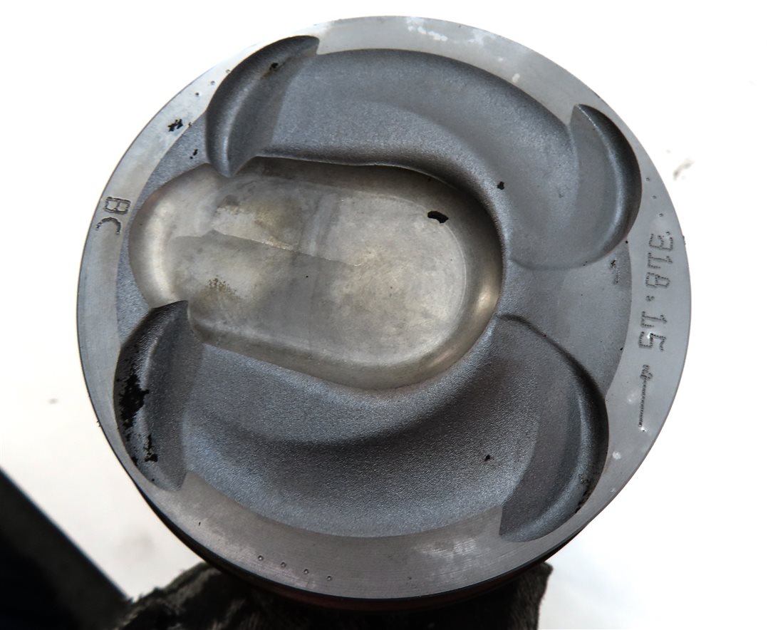 Thumbnail 6: 2016 LAND DISCOVERY SPORT (L550) 2.0L TURBO ENGINE PISTON & CONNECTING ROD SET 4