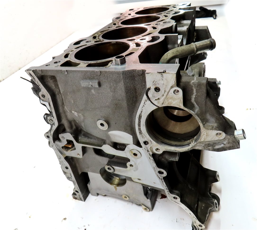Thumbnail 6: 12-17 LAND ROVER LR2 DISCOVERY SPT EVOQUE (L538 L550) 2.0L TURBO CYLINDER BLOCK