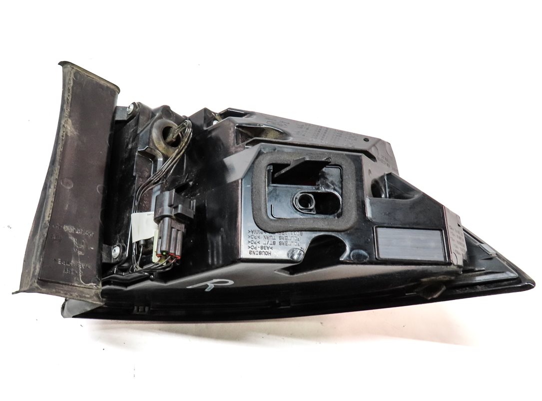 Thumbnail 4: 15-19 LAND ROVER DISCOVERY SPORT (L550) RIGHT REAR TAILLIGHT BRAKE LIGHT LAMP