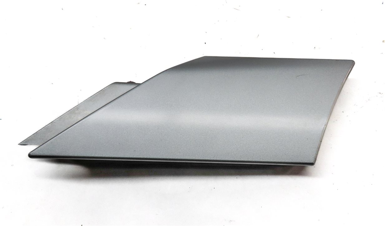 Thumbnail 2: 2016 LAND DISCOVERY SPORT L550 FRONT LEFT DRIVER FENDER PILLAR TRIM CAP (SILVER)