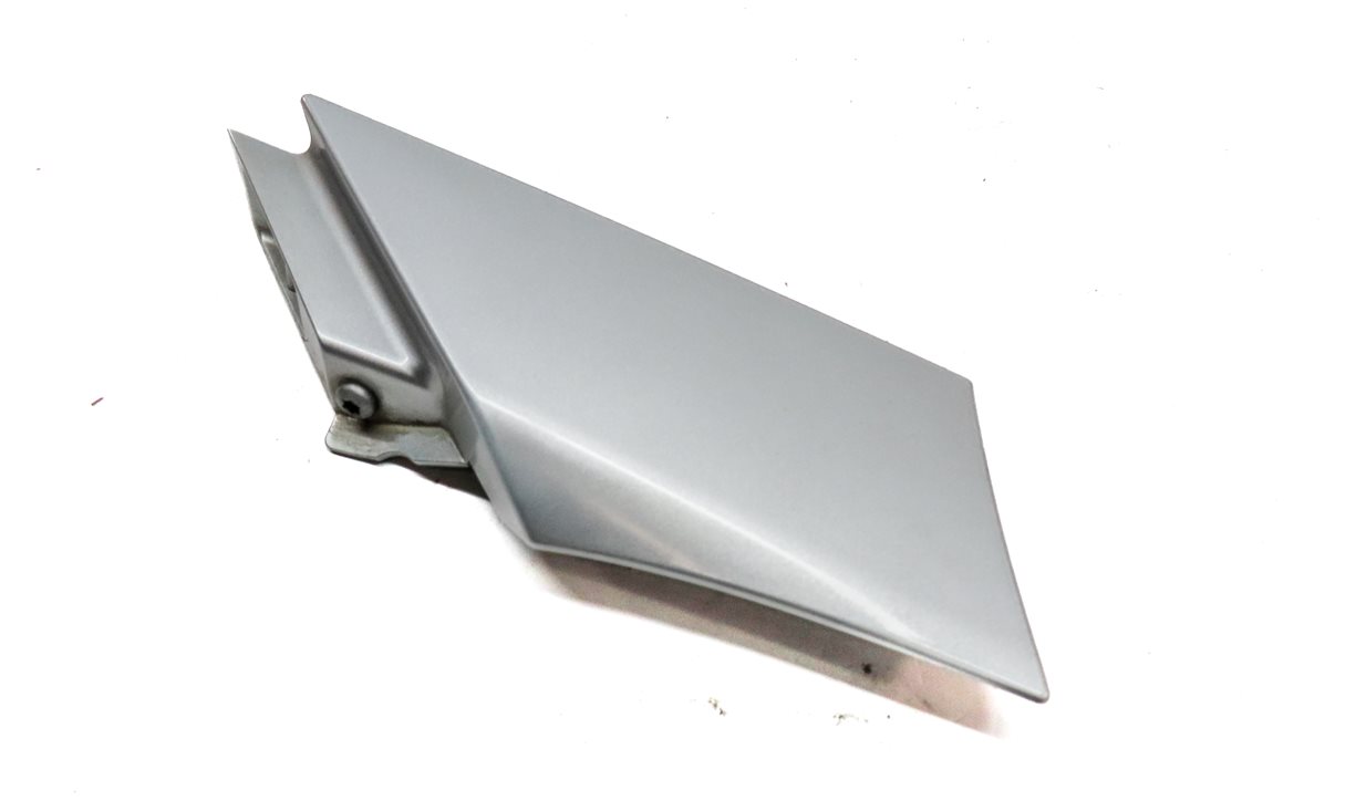 2016 LAND DISCOVERY SPORT L550 FRONT RIGHT FENDER PILLAR TRIM CAP (SILVER)