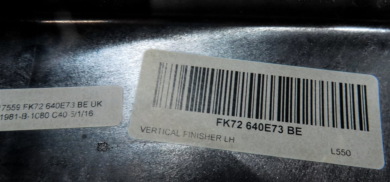 Thumbnail 6: 2016 LAND DISCOVERY SPORT (L550) FRONT LEFT DRIVER DASH TRIM (SILVER)