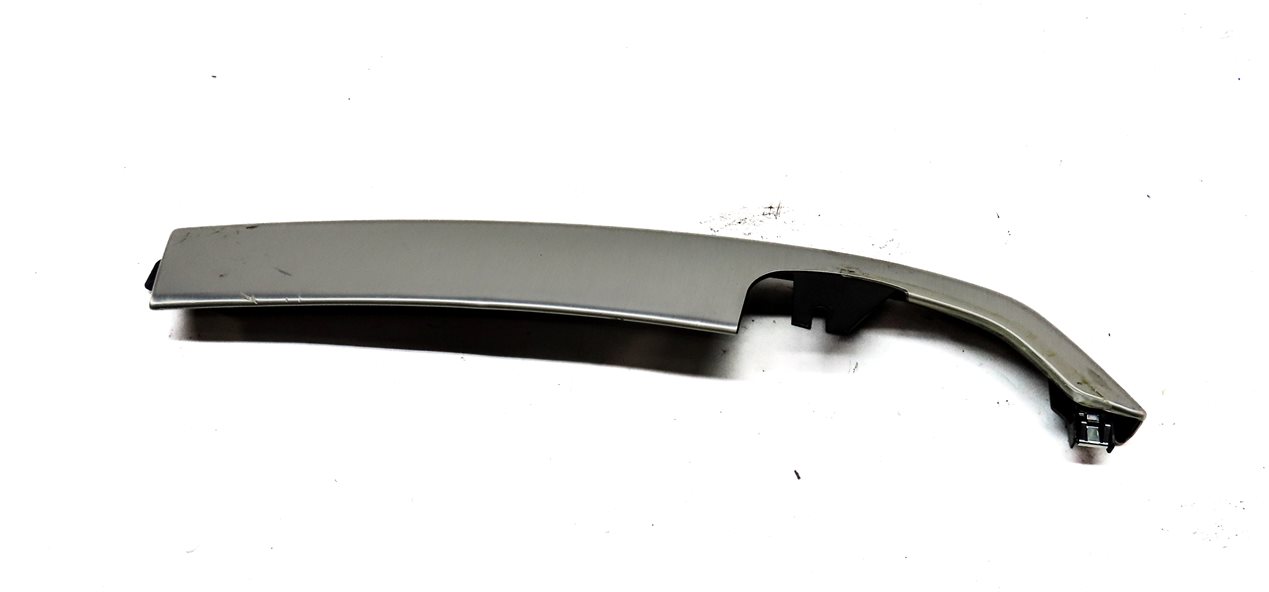 Thumbnail 4: 2016 LAND DISCOVERY SPORT (L550) FRONT RIGHT PASSENGER DASH TRIM (SILVER)
