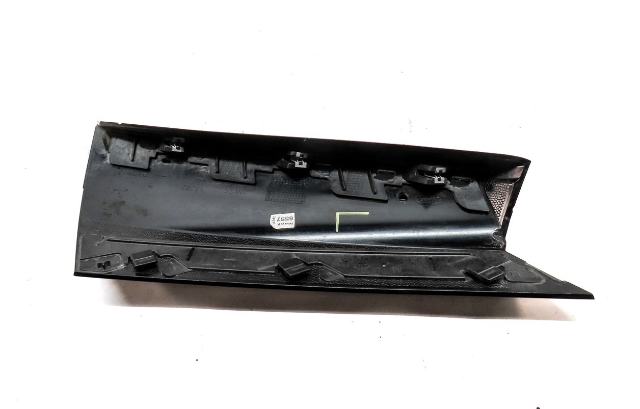 Thumbnail 5: 2016 LAND DISCOVERY SPORT (L550) REAR LEFT DRIVER SIDE PILLAR TRIM COVER