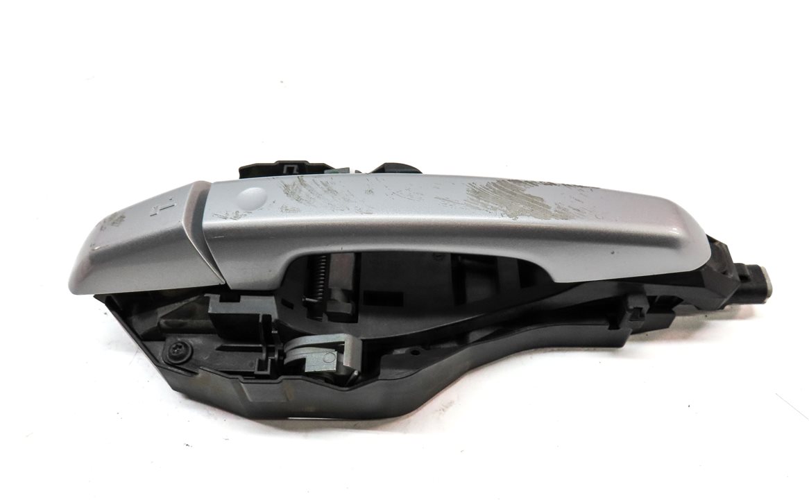 Thumbnail 2: 15-19 LAND ROVER DISCOVERY SPORT (L550) LEFT FRONT PASSIVE DOOR HANDLE (SILVER)