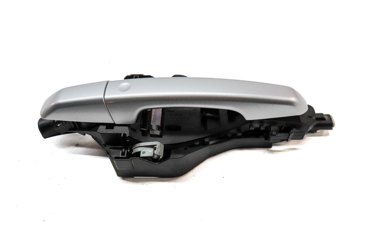 Thumbnail 2: 15-19 LAND ROVER DISCOVERY SPORT (L550) REAR LEFT PASSIVE DOOR HANDLE (SILVER)