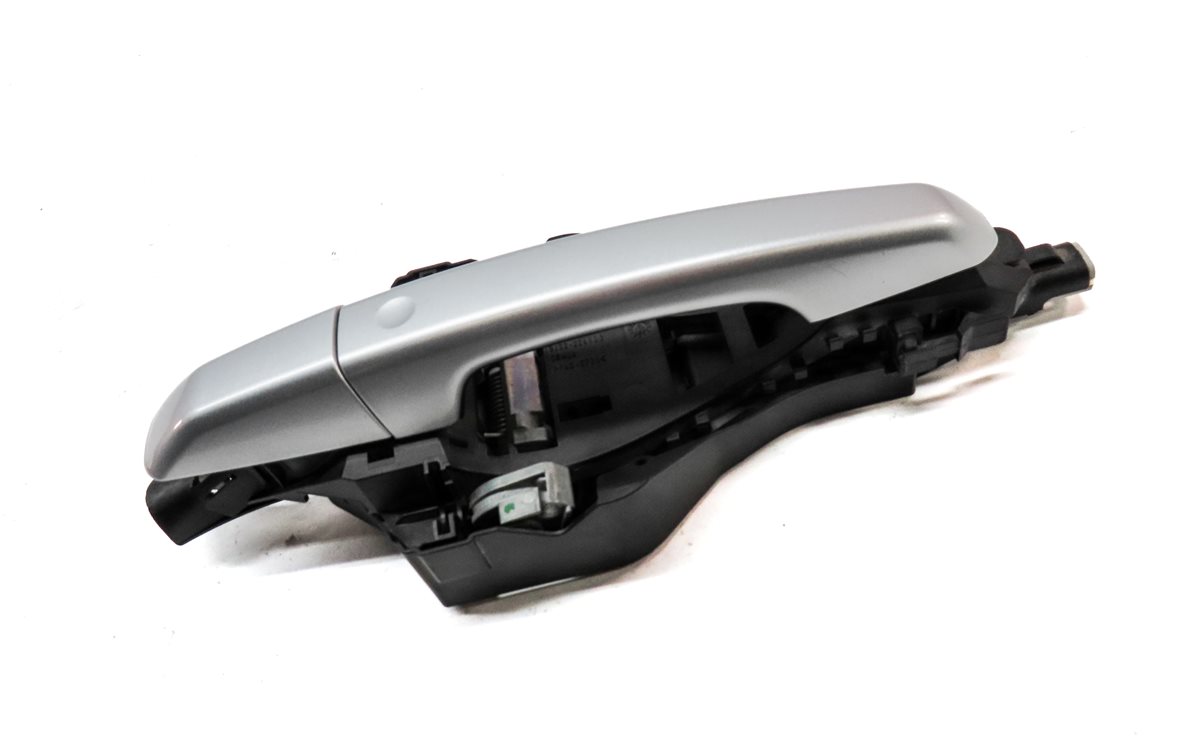 Thumbnail 3: 15-19 LAND ROVER DISCOVERY SPORT (L550) REAR LEFT PASSIVE DOOR HANDLE (SILVER)
