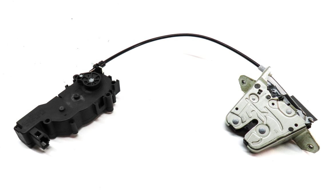 2016 MERCEDES GLA250 (X156) REAR HATCH TRUNL LOCK LATCH w/ SOFT CLOSE MOTOR