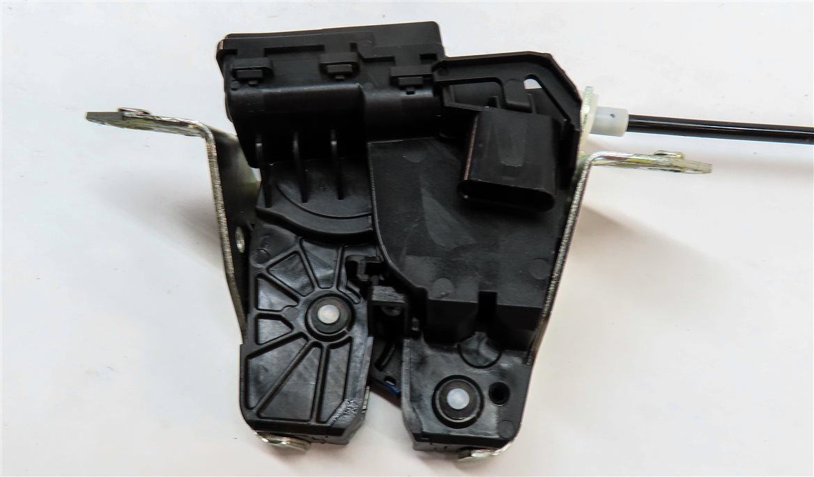 Thumbnail 8: 2016 MERCEDES GLA250 (X156) REAR HATCH TRUNL LOCK LATCH w/ SOFT CLOSE MOTOR