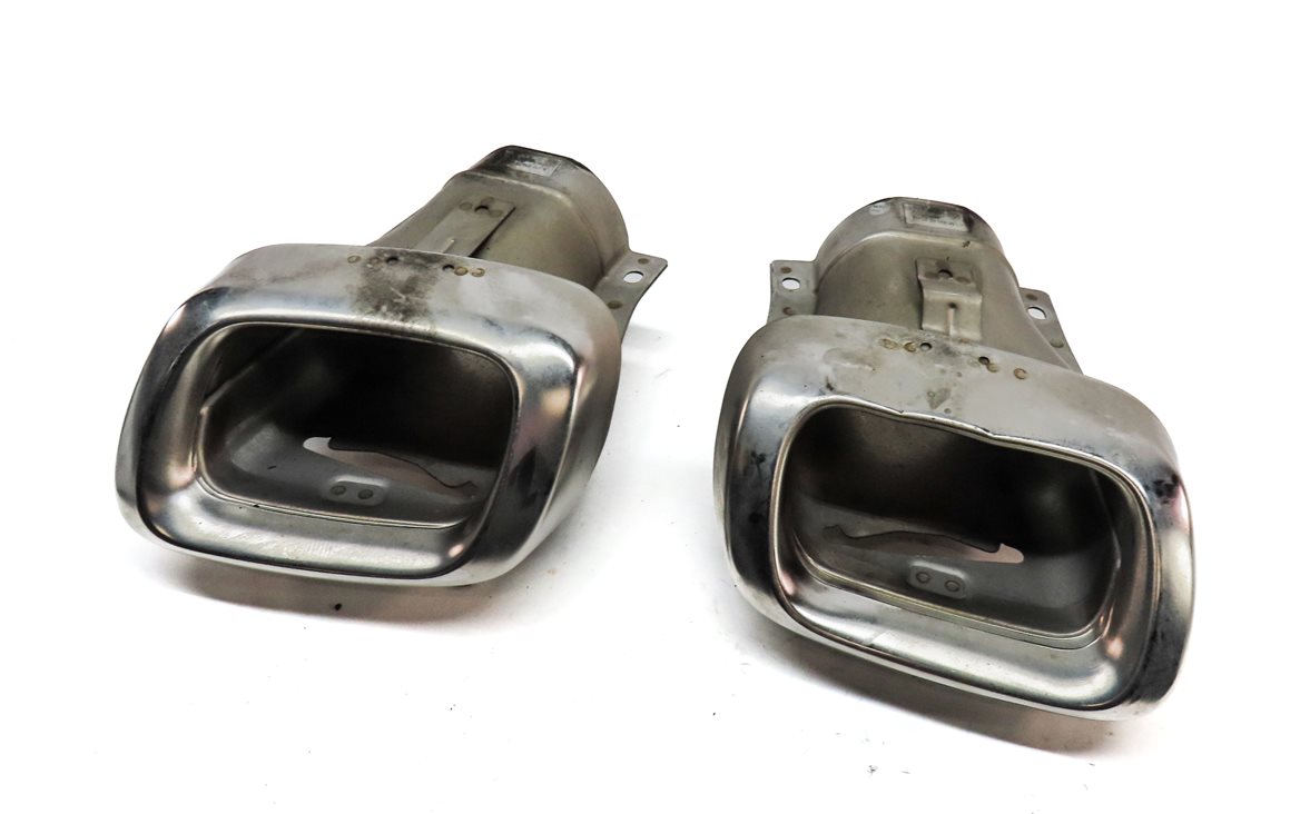 Thumbnail 1: 15-20 MERCEDES GLA250 X156 REAR LEFT & RIGHT MUFFLER EXHAUST TIP SET/2