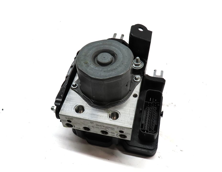 Thumbnail 1: 2015-2020 MERCEDES GLA250 (X156) ABS ANTI LOCK BRAKE PUMP w/ MODULE