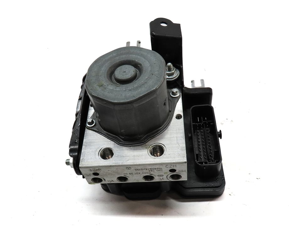 Thumbnail 2: 2015-2020 MERCEDES GLA250 (X156) ABS ANTI LOCK BRAKE PUMP w/ MODULE