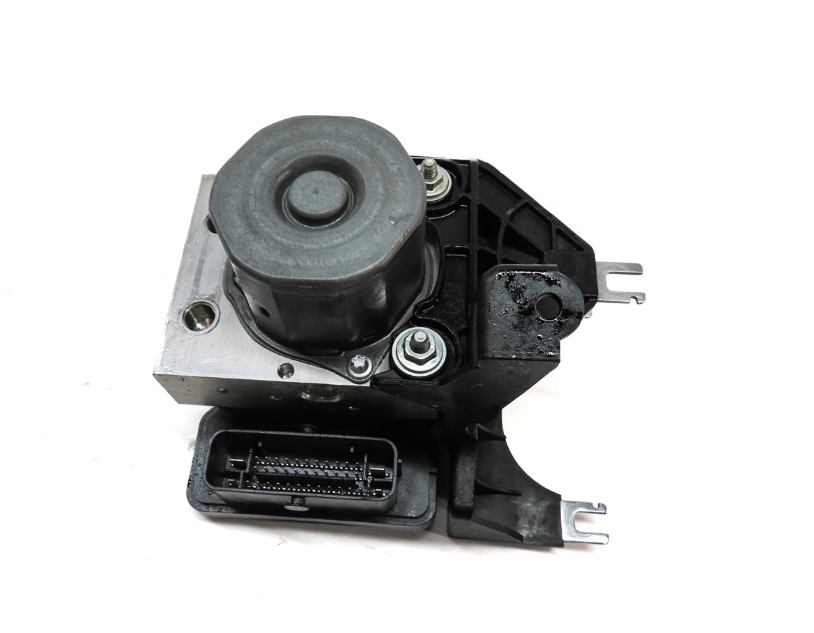 Thumbnail 5: 2015-2020 MERCEDES GLA250 (X156) ABS ANTI LOCK BRAKE PUMP w/ MODULE
