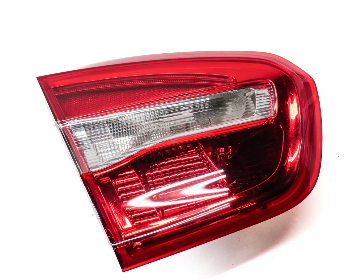 Thumbnail 4: 2015-2020 MERCEDES GLA250 (X156) LEFT DRIVER REAR INNER TAILLIGHT LIGHT LAMP