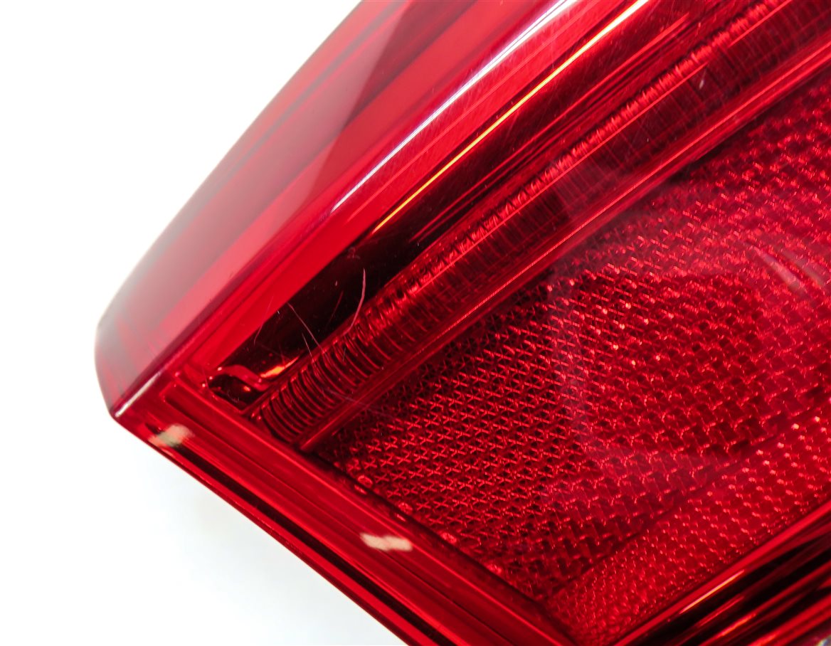 Thumbnail 7: 2015-2020 MERCEDES GLA250 (X156) LEFT DRIVER REAR INNER TAILLIGHT LIGHT LAMP