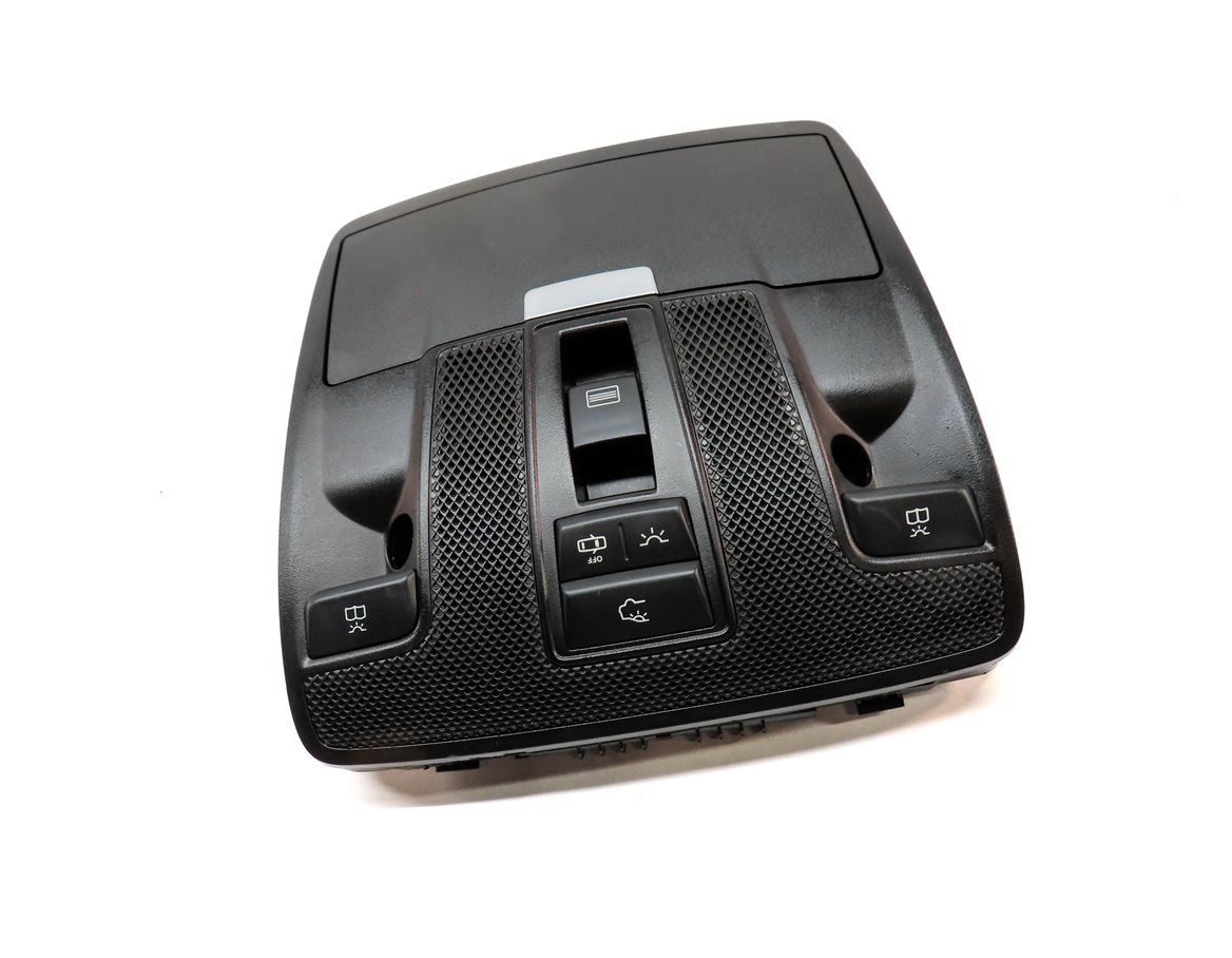 Thumbnail 3: 2016 MERCEDES GLA250 (X156) FRONT CENTER ROOF DOMELIGHT DOME LIGHT (BLACK)
