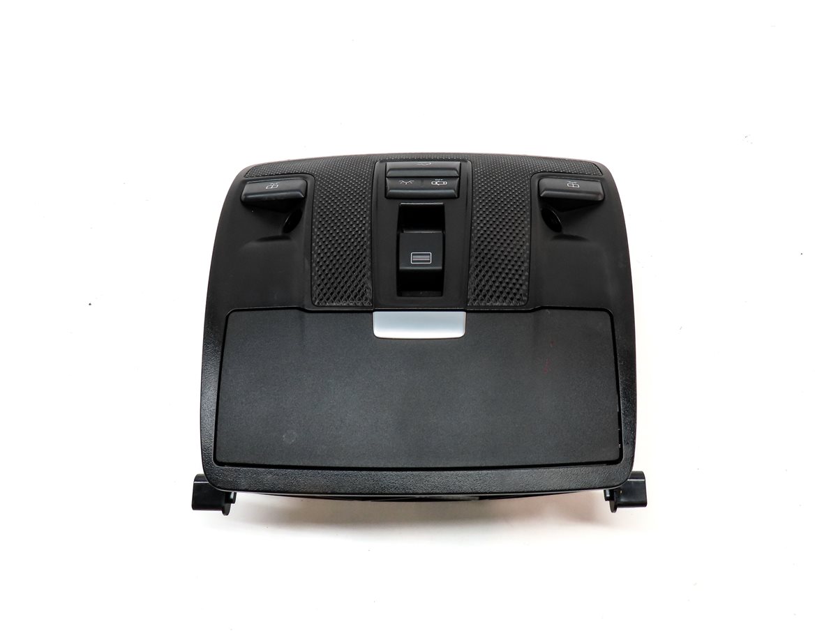 Thumbnail 4: 2016 MERCEDES GLA250 (X156) FRONT CENTER ROOF DOMELIGHT DOME LIGHT (BLACK)