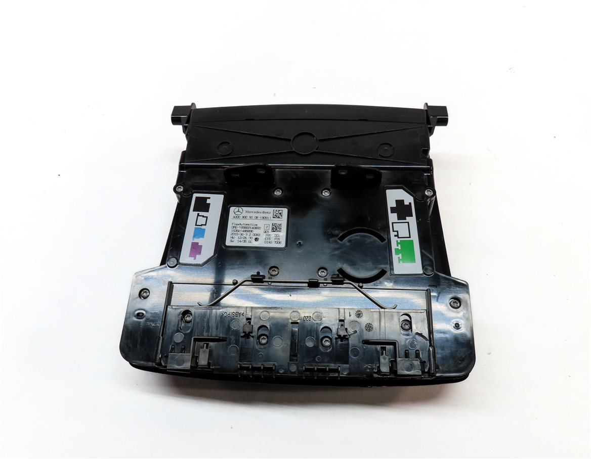 Thumbnail 6: 2016 MERCEDES GLA250 (X156) FRONT CENTER ROOF DOMELIGHT DOME LIGHT (BLACK)
