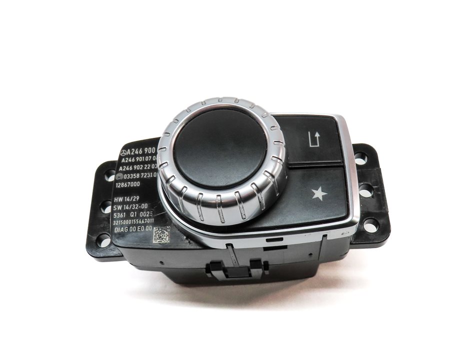 Thumbnail 2: 2016 MERCEDES GLA250 (X156) CENTER CONSOLE RADIO NAVIGATION MEDIA CONTROL KNOB