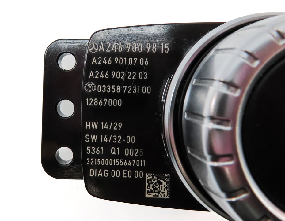 Thumbnail 6: 2016 MERCEDES GLA250 (X156) CENTER CONSOLE RADIO NAVIGATION MEDIA CONTROL KNOB