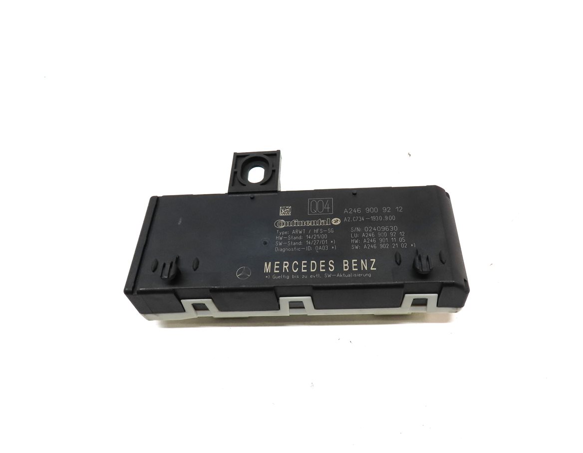 Thumbnail 2: 16 MERCEDES GLA250 (X156) REAR TRUNK TAILGATE LIFTGATE HATCH LIFT CONTROL MODULE