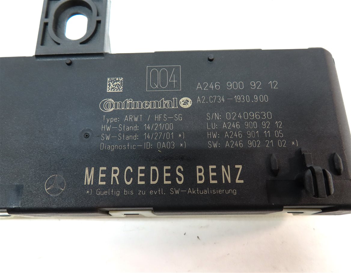 Thumbnail 5: 16 MERCEDES GLA250 (X156) REAR TRUNK TAILGATE LIFTGATE HATCH LIFT CONTROL MODULE