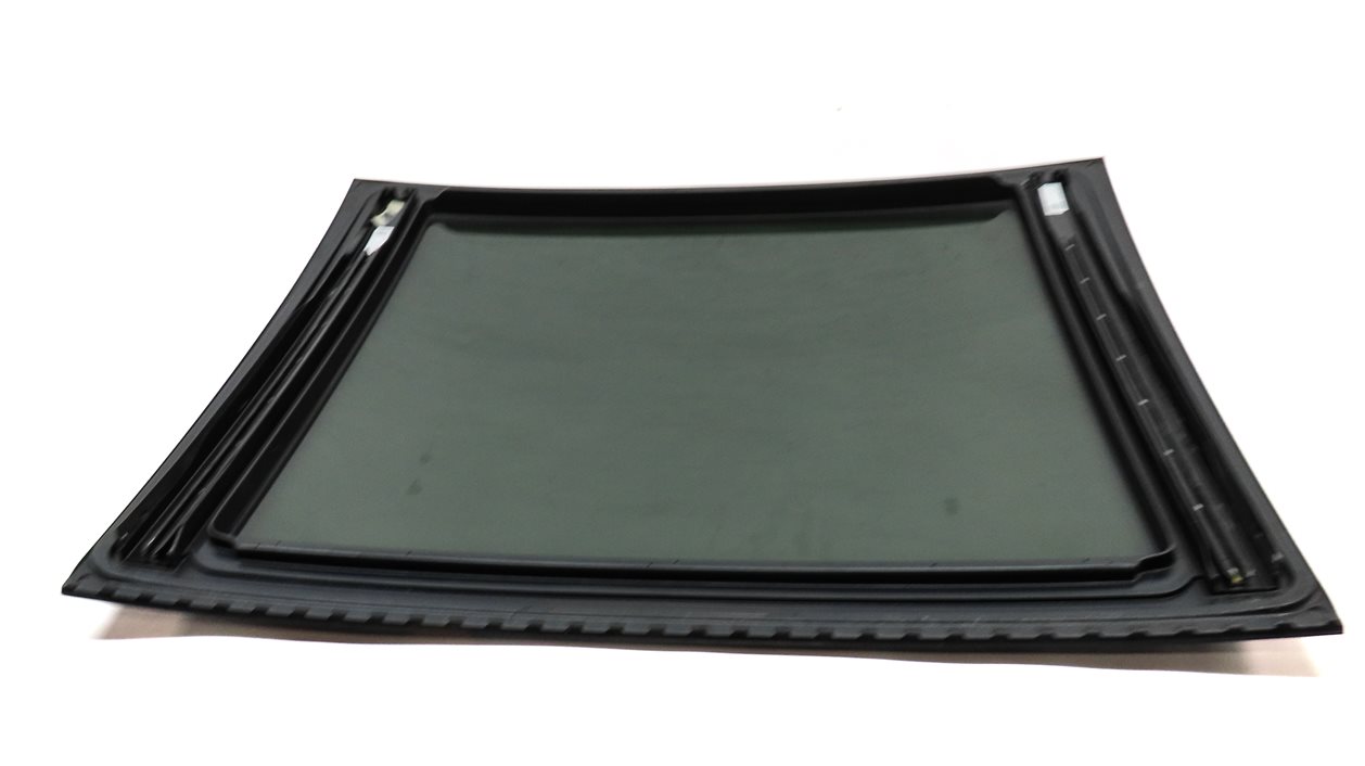 Thumbnail 5: 15-20 MERCEDES GLA-CLASS (X156) CENTER PANORAMIC SUNROOF SUN ROOF WINDOW GLASS