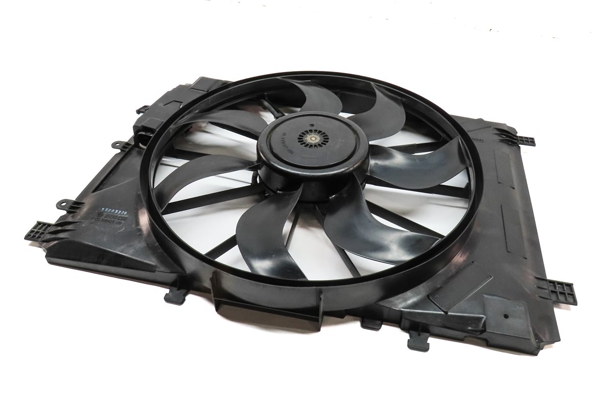 13-20 MERCEDES B CLA GLA SLK CLASS (C117 W172 W246 X156) RADIATOR COOLING FAN